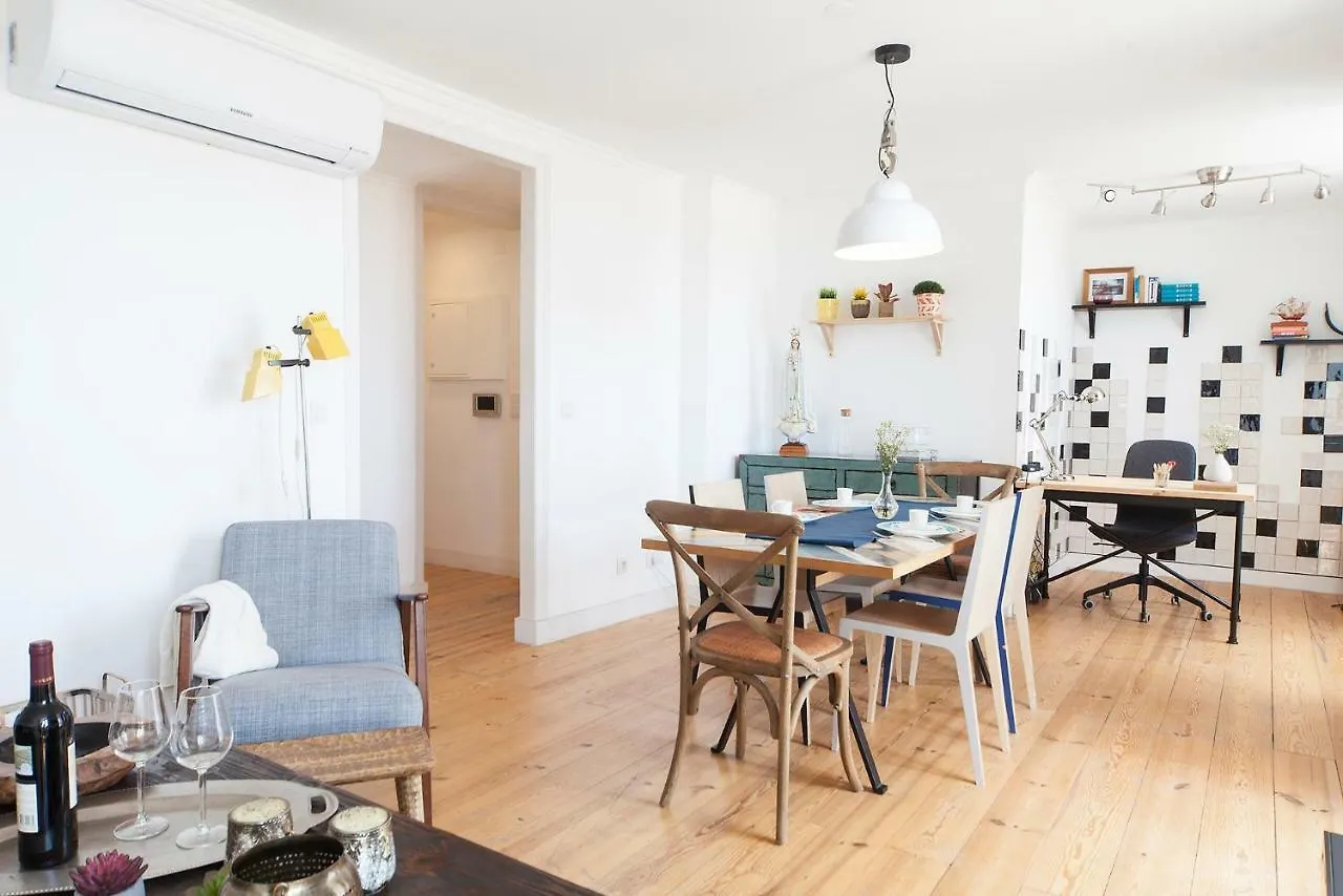 Apartment Libest Bica 1 - Cordoeiros Lisbon