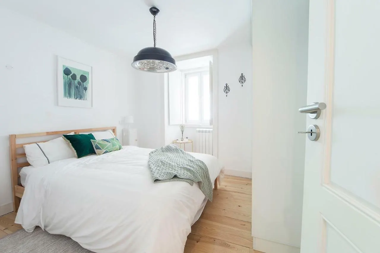 Apartment Libest Bica 1 - Cordoeiros Lisbon